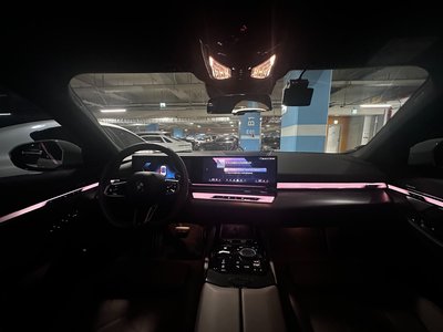 2025 BMW 5 SERIES 照片 10