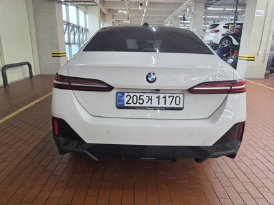 BMW 5 SERIES - 2