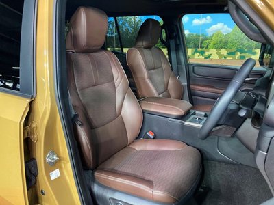 TOYOTA LAND CRUISER 250 - 8