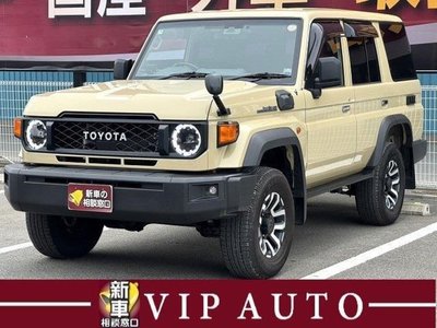 TOYOTA LAND CRUISER 70 - 1