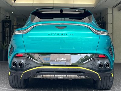 ASTON MARTIN DBX - 4