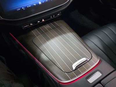 صورة 9 لـ 2024 Mercedes-BENZ E-CLASS