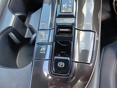 صورة مصغرة 31 لـ 2025 Toyota CROWN CROSSOVER