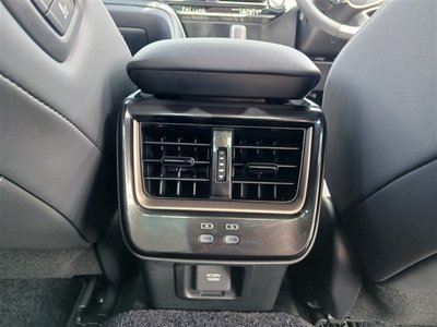 صورة مصغرة 18 لـ 2025 Toyota CROWN CROSSOVER