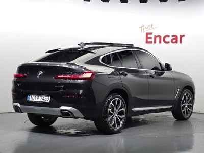 2025 BMW X4 — фото 4