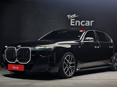 صورة 1 لـ 2023 BMW I7