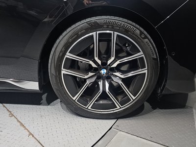 صورة 8 لـ 2023 BMW I7
