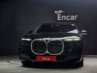 صورة 2 لـ 2023 BMW I7