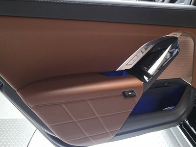 2023 BMW I7 thumbnail 15