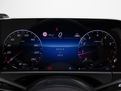 MERCEDES-BENZ E-CLASS - 8