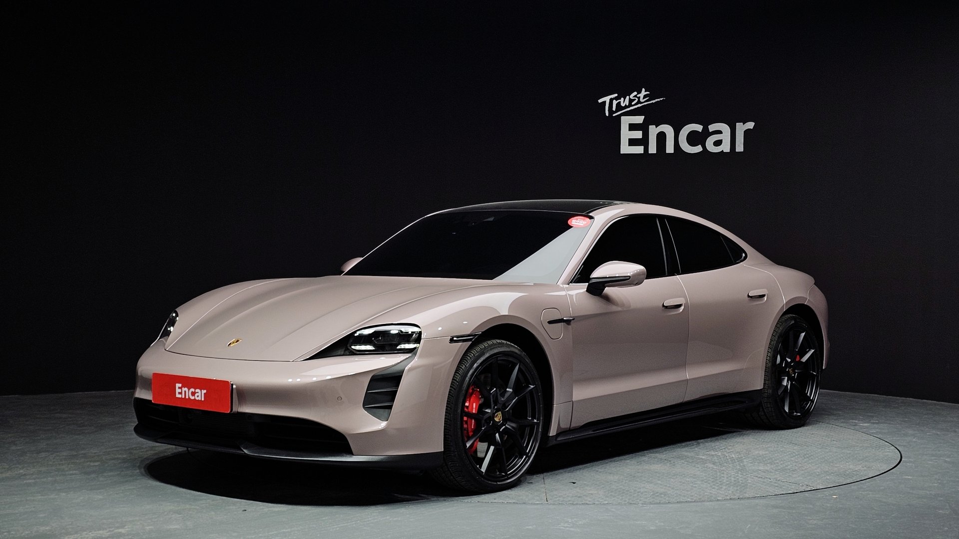 PORSCHE TAYCAN - View 1