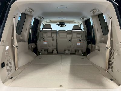 صورة مصغرة 43 لـ 2025 Toyota LAND CRUISER 300
