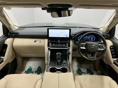 صورة مصغرة 51 لـ 2025 Toyota LAND CRUISER 300