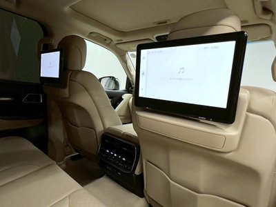 صورة 5 لـ 2025 Toyota LAND CRUISER 300