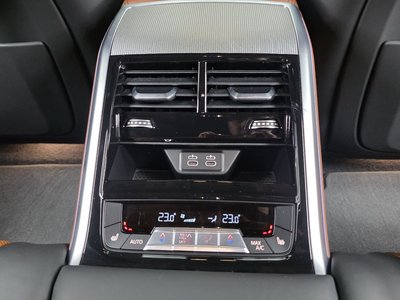 صورة مصغرة 24 لـ 2021 BMW 8 SERIES