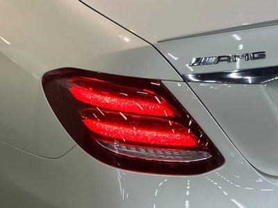 صورة مصغرة 21 لـ 2019 Mercedes-BENZ E-CLASS AMG