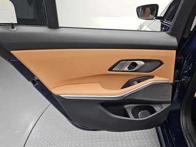 صورة مصغرة 15 لـ 2025 BMW 3 SERIES