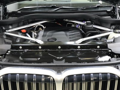 2025 BMW X7 — миниатюра 70