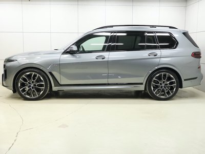 2025 BMW X7 — миниатюра 26