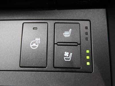 صورة 9 لـ 2024 Lexus IS