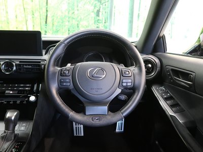 2024 Lexus IS 缩略图 14