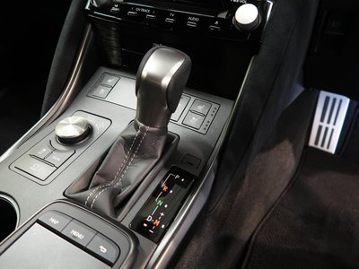 2024 Lexus IS 缩略图 39
