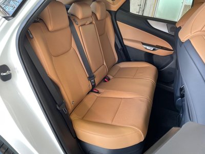 صورة 9 لـ 2025 Lexus NX
