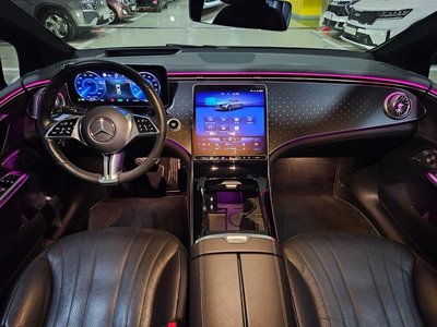 MERCEDES-BENZ EQE - 5