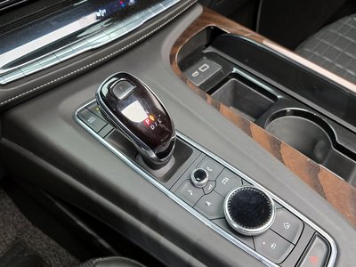 CADILLAC ESCALADE 5TH GENERATION - 9