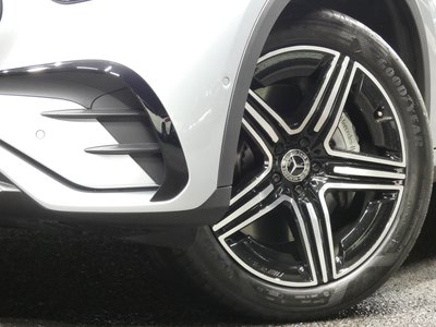 MERCEDES-BENZ GLC - 7