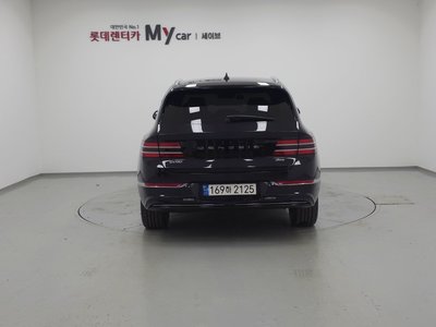 GENESIS GV80 - 3