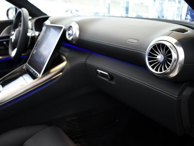 MERCEDES-BENZ SL-CLASS AMG 2023 thumbnail 53
