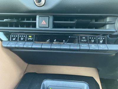 TOYOTA CROWN SPORT - 8