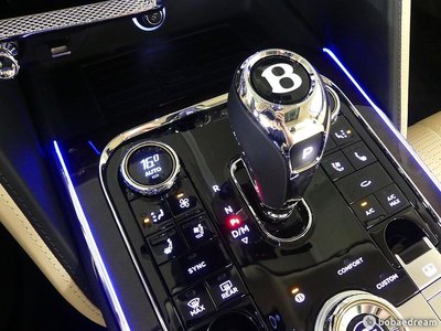 2022 Bentley FLYING SPUR — фото 9