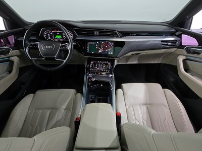 AUDI E-TRON - 5