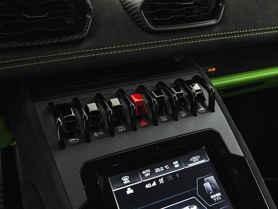 2023 Lamborghini HURACAN thumbnail 21