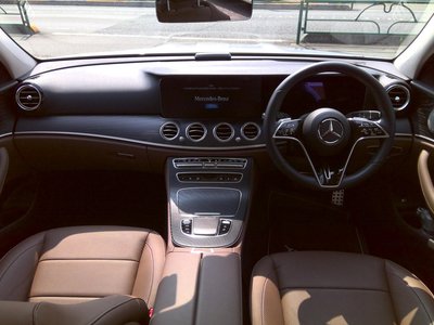 MERCEDES-BENZ E-CLASS - 7