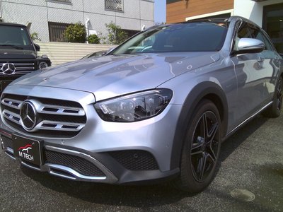 MERCEDES-BENZ E-CLASS - 1