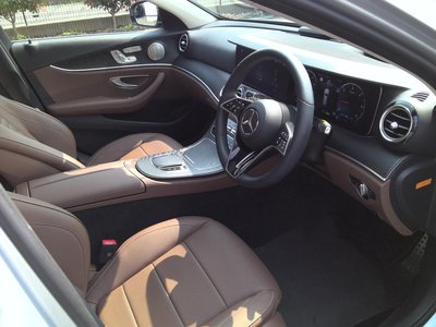 MERCEDES-BENZ E-CLASS - 10