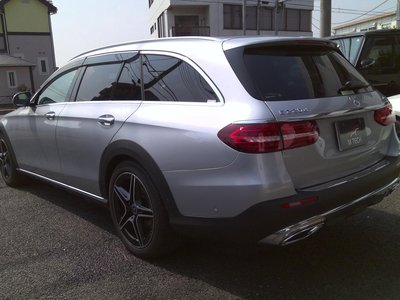 MERCEDES-BENZ E-CLASS - 6