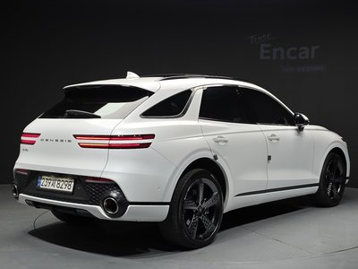 صورة 4 لـ 2021 Genesis GV70