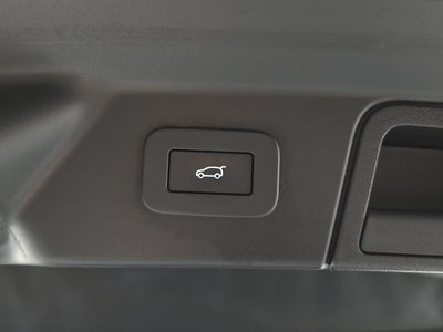 2023 LAND Rover RANGE ROVER VELAR thumbnail 25
