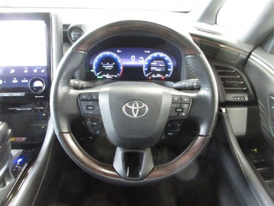 2024 Toyota ALPHARD — миниатюра 13