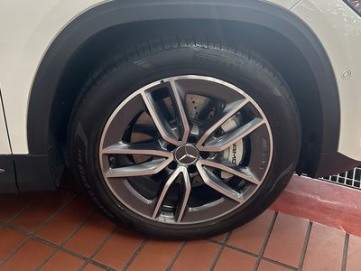 MERCEDES-BENZ GLA AMG - 4