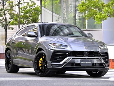 LAMBORGHINI URUS - 2