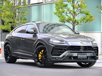 LAMBORGHINI URUS - 3