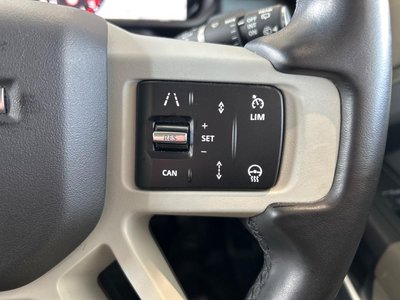 LAND ROVER DEFENDER - 10