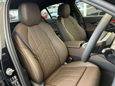 صورة مصغرة 20 لـ 2025 BMW 5 SERIES