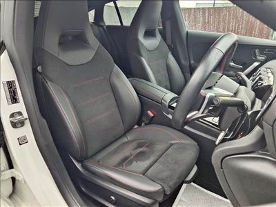 MERCEDES-BENZ CLA - 4