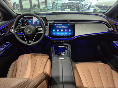 MERCEDES-BENZ E-CLASS - 4